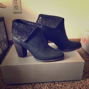 Black Boots